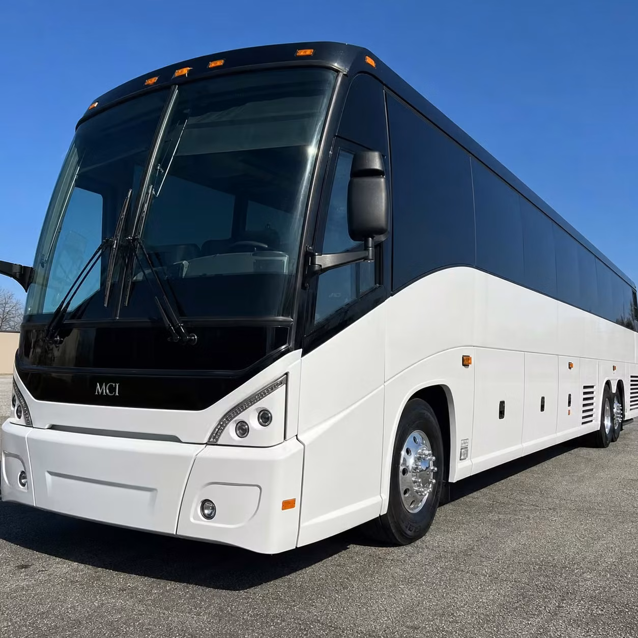 jackson charter bus rental exterior
